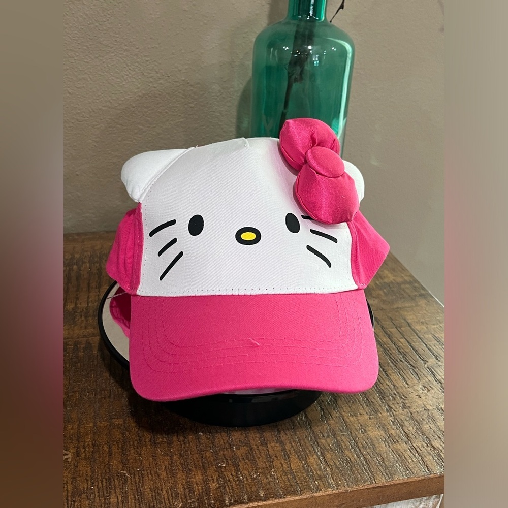Hello Kitty Pink & White Bow Cap, new!